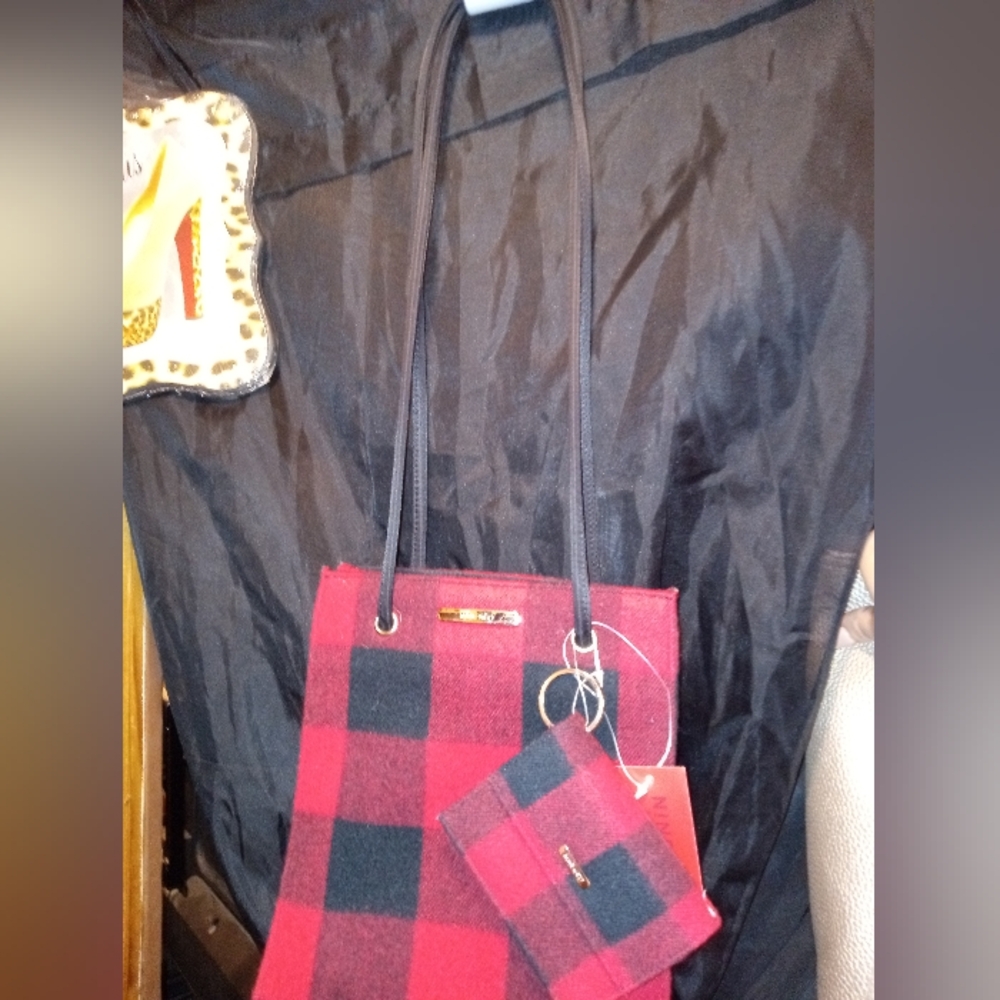 Nine west shoulder bag w/wallet